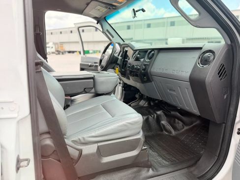 Used 2015 Ford F250 XL w/ Power Equipment Group AWD/4WD image 23
