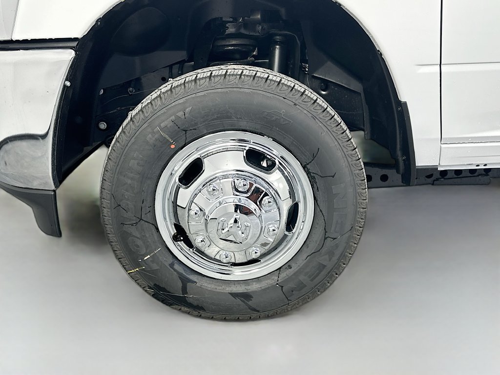 New 2026 RAM 3500 Tradesman w/ Chrome Appearance Group A RWD image 16