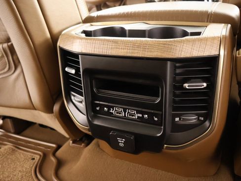 Used 2019 RAM 1500 Limited image 16