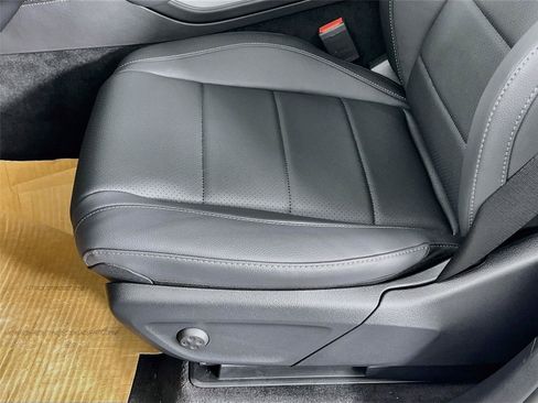 Certified 2026 Mercedes-Benz GLE 350 4MATIC image 18