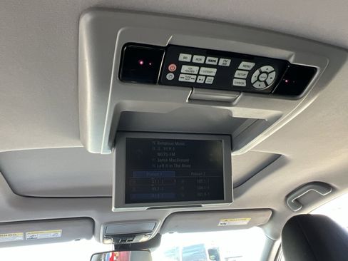 Used 2017 Honda Pilot Elite image 37