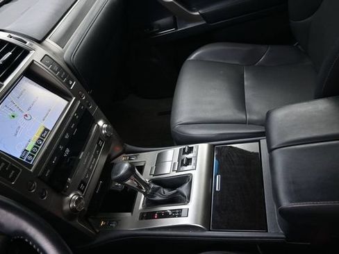 Used 2017 Lexus GX 460 w/ Navigation Package AWD/4WD image 17