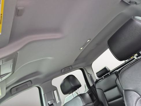 Used 2014 GMC Sierra 1500 SLT w/ SLT Crew Cab Value Package AWD/4WD image 12