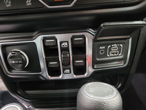 Used 2022 Jeep Wrangler Unlimited Sport AWD/4WD image 57