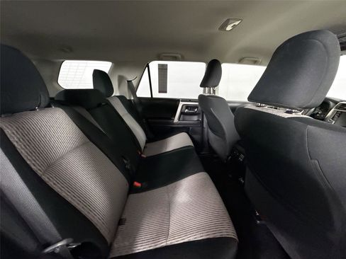 Certified 2024 Toyota 4Runner SR5 AWD/4WD image 39