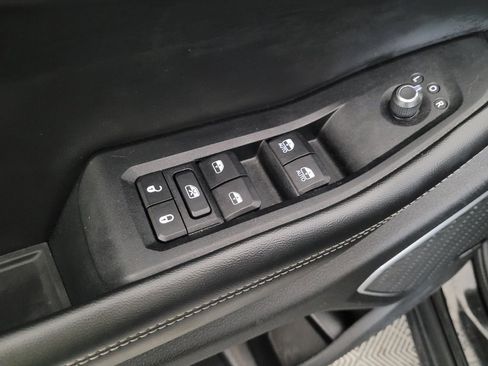 Used 2023 Jeep Grand Cherokee 4WD 4xe w/ Luxury Tech Group II image 27