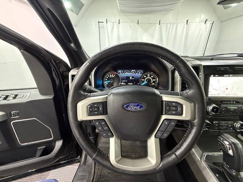 Used 2017 Ford F150 Lariat w/ Equipment Group 502A Luxury AWD/4WD image 12