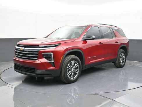 New 2026 Chevrolet Traverse LT w/ Driver Confidence Package FWD image 3