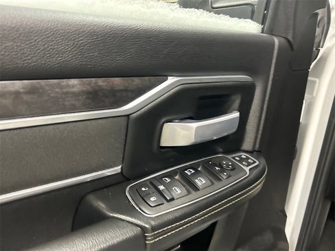 Used 2024 RAM 2500 Big Horn w/ Safety Group image 14
