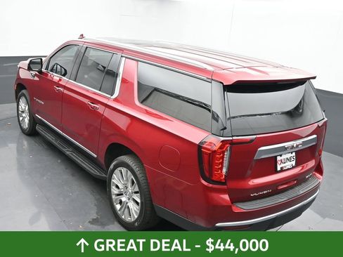 Used 2021 GMC Yukon XL SLT image 42