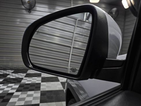 Used 2017 Jeep Cherokee High Altitude FWD image 34