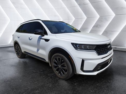 Used 2022 Kia Sorento SX FWD image 2