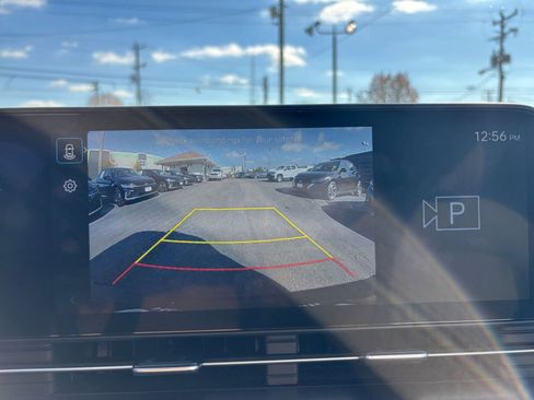 Used 2025 Hyundai Kona SEL image 17