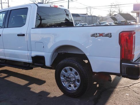 Used 2024 Ford F250 XLT image 8