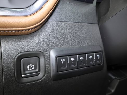 Used 2023 Chevrolet Silverado 3500 High Country image 51