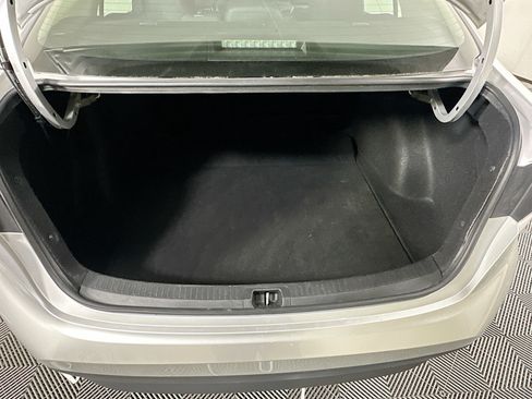 Used 2024 Toyota Corolla LE image 28