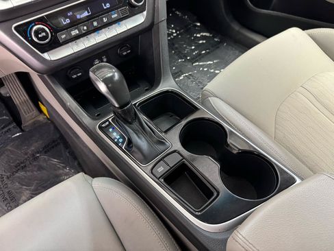 Used 2019 Hyundai Sonata SE FWD image 27