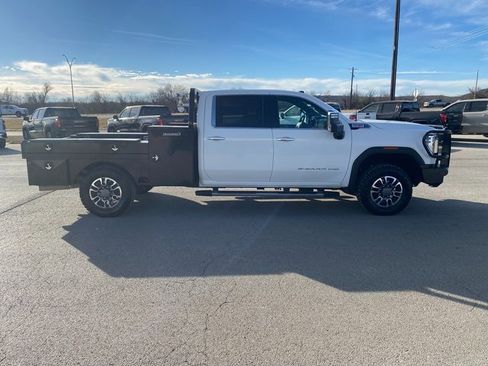 Used 2024 GMC Sierra 3500 SLT w/ SLT Premium Package image 7