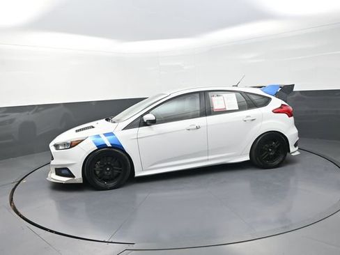 Used 2018 Ford Focus ST image 46
