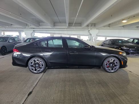 New 2027 BMW 530i xDrive AWD/4WD image 3