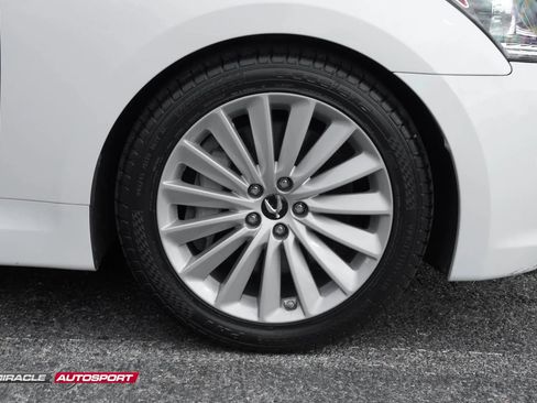 Used 2016 Hyundai Equus Ultimate image 10