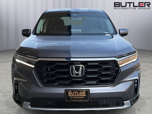 Used 2025 Honda Pilot EX-L image 9
