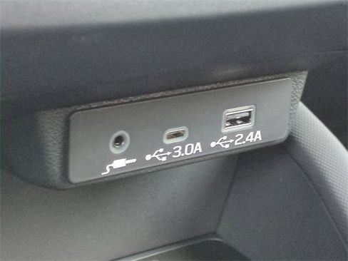 New 2025 Subaru Forester Premium image 23