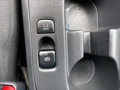 Used 2024 Toyota Corolla LE image 31