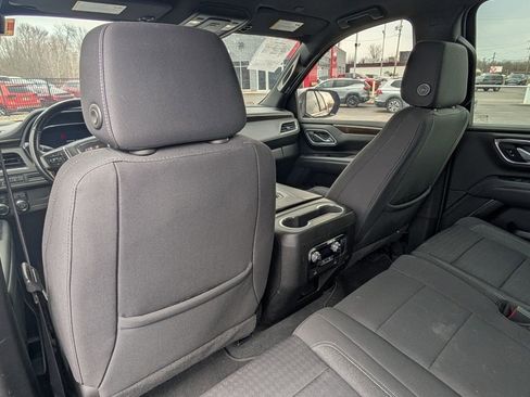 Used 2022 GMC Yukon XL SLE w/ Gmc Pro Safety Plus Package image 11