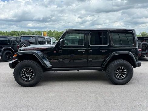Used 2024 Jeep Wrangler Unlimited Rubicon AWD/4WD image 6