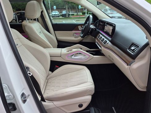 Used 2025 Mercedes-Benz GLE 53 AMG 4MATIC image 24