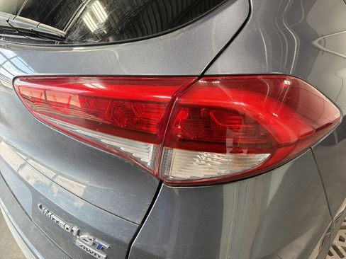 Used 2017 Hyundai Tucson Limited AWD/4WD image 7