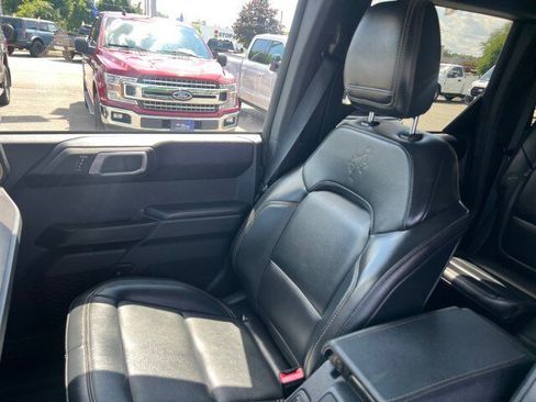 Used 2025 Ford Bronco Badlands AWD/4WD image 9