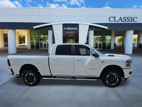 Used 2025 RAM 2500 Laramie AWD/4WD image 9