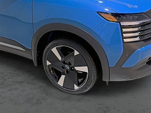 New 2026 Nissan Kicks SR w/ Illumination Package image 14