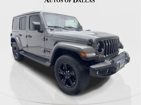 Used 2023 Jeep Wrangler Altitude image 4
