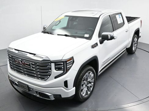 Used 2023 GMC Sierra 1500 Denali w/ Denali Reserve Package AWD/4WD image 43