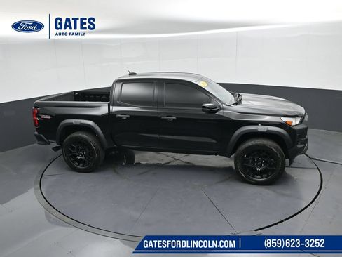 Used 2024 Chevrolet Colorado Trail Boss w/ LPO, Dark Essentials Package AWD/4WD image 47
