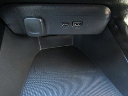 Used 2026 Chevrolet Trax LT FWD image 21