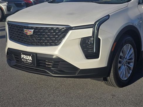 Used 2024 Cadillac XT4 Luxury image 10