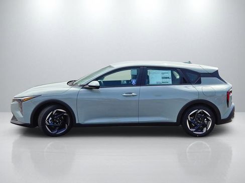New 2026 Kia K4 EX FWD image 7