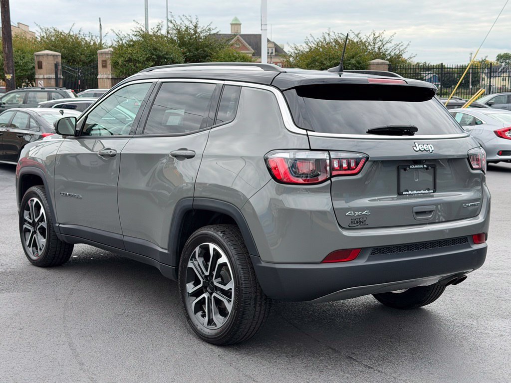 Used 2022 Jeep Compass Limited AWD/4WD image 28