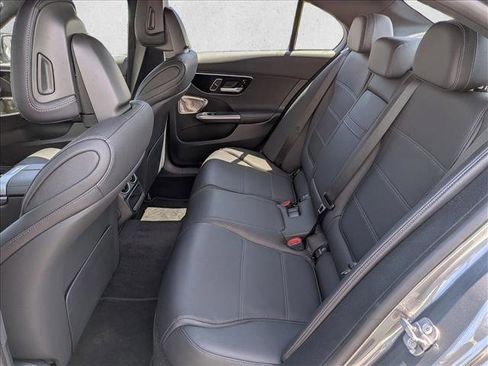 Used 2025 Mercedes-Benz C 300 Sedan image 19