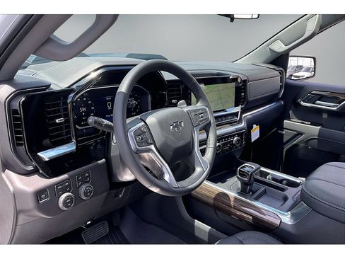 New 2026 Chevrolet Silverado 1500 LT Trail Boss w/ LT Trail Boss Premium Package AWD/4WD image 7