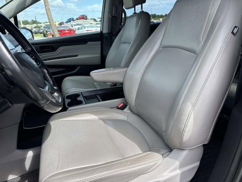 Used 2019 Honda Odyssey Touring image 17