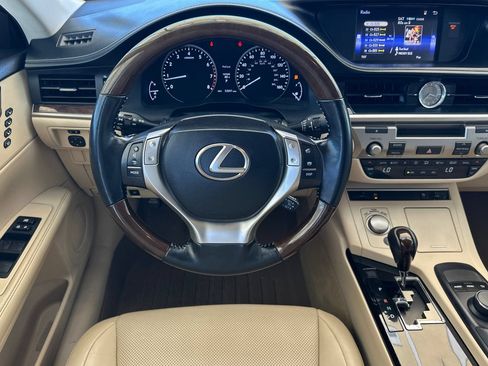 Used 2015 Lexus ES 350 w/ Premium Package FWD image 14