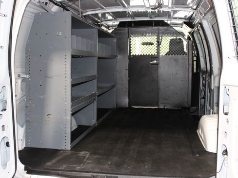 Used 2014 Ford E-150 and Econoline 150 RWD image 23