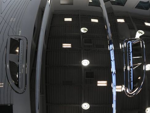 Used 2010 Jaguar XKR R RWD image 85