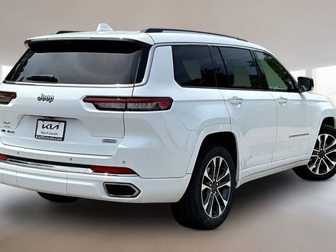 Used 2022 Jeep Grand Cherokee L Overland w/ Advanced Protech Group III AWD/4WD image 6