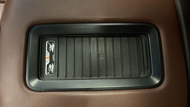 Used 2019 Chevrolet Suburban Premier AWD/4WD image 35